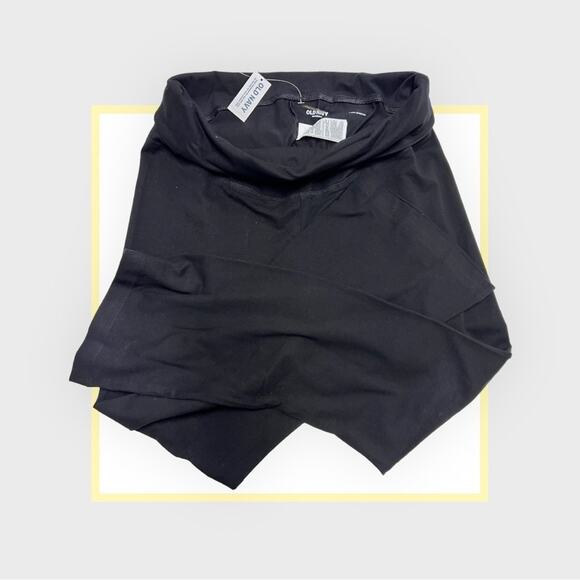 Maternity pants.  Old Navy Black size large pants. Rollover waist. 4 way stretch - Picture 4 of 7